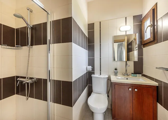 Sunnyvillas: 4br Seafront Villa*private Pool*bw44 Villa Protaras